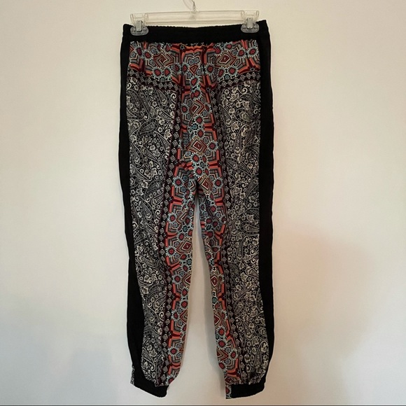 Topshop Joggers with Fun Print - Picture 5 of 6